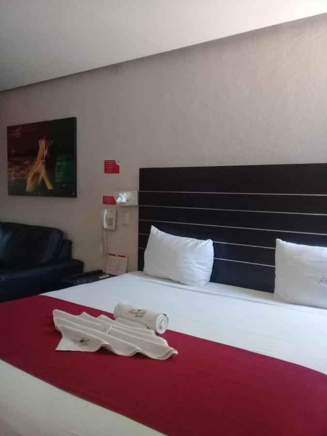 Auto Hotel Las Maravillas Santa Cruz Xoxocotlán Kültér fotó