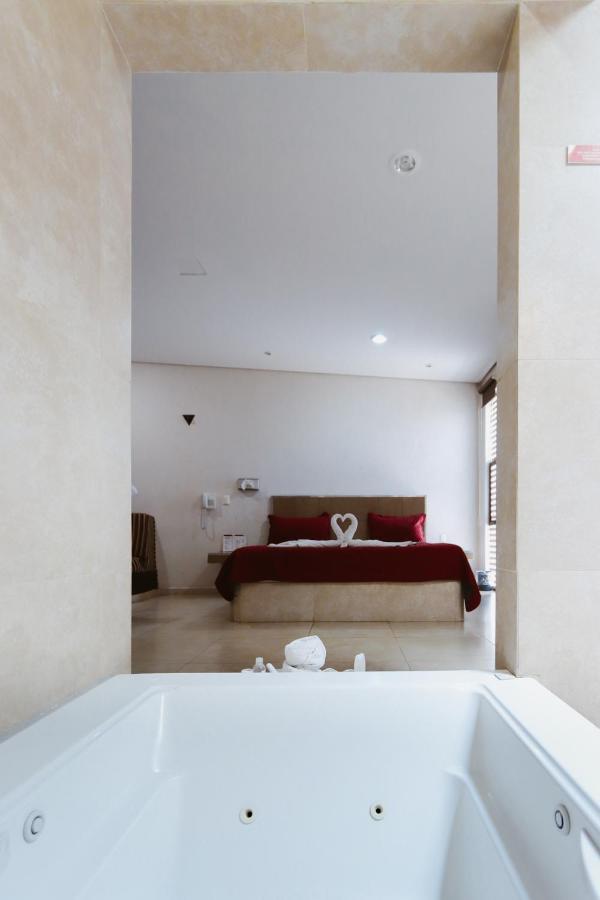 Auto Hotel Las Maravillas Santa Cruz Xoxocotlán Kültér fotó
