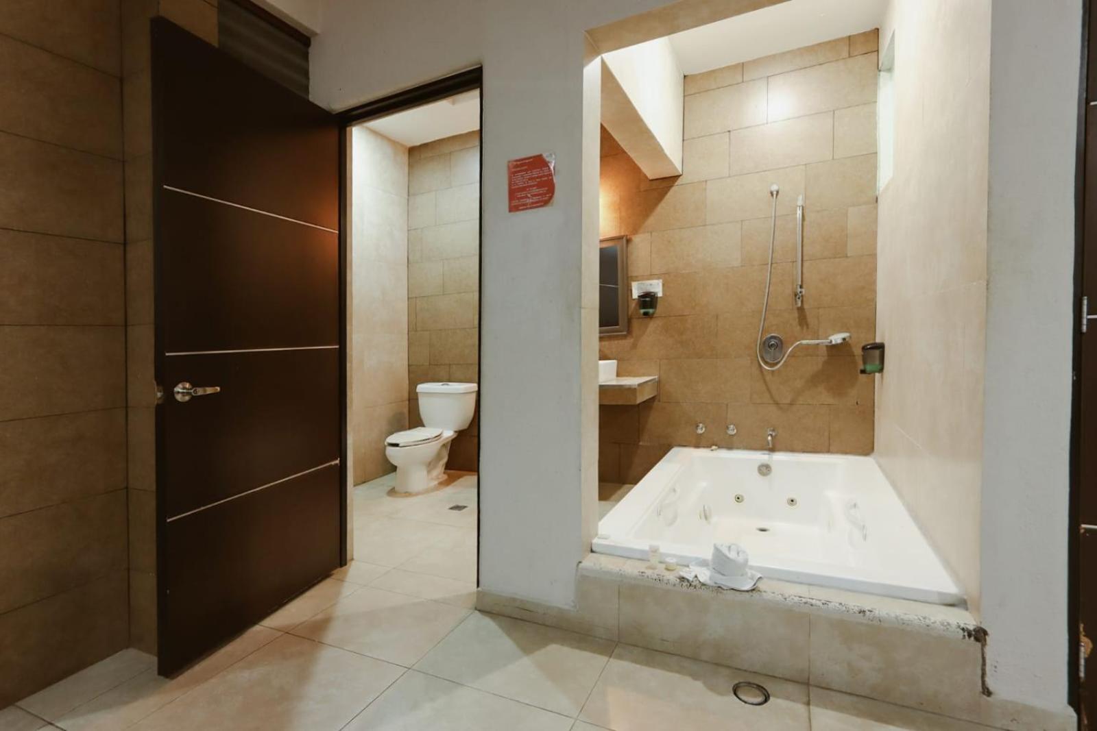 Auto Hotel Las Maravillas Santa Cruz Xoxocotlán Kültér fotó