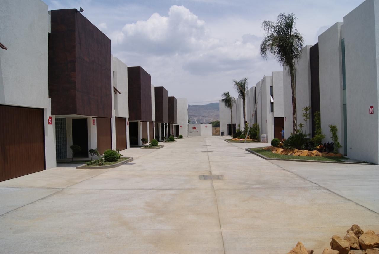 Auto Hotel Las Maravillas Santa Cruz Xoxocotlán Kültér fotó